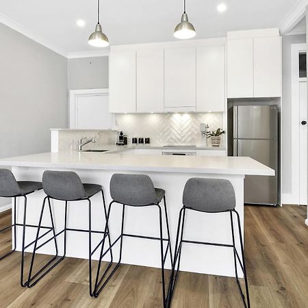 Stylish, Sunny & Spacious 2 Bedroom Apartment, Mosman Sydney Kültér fotó