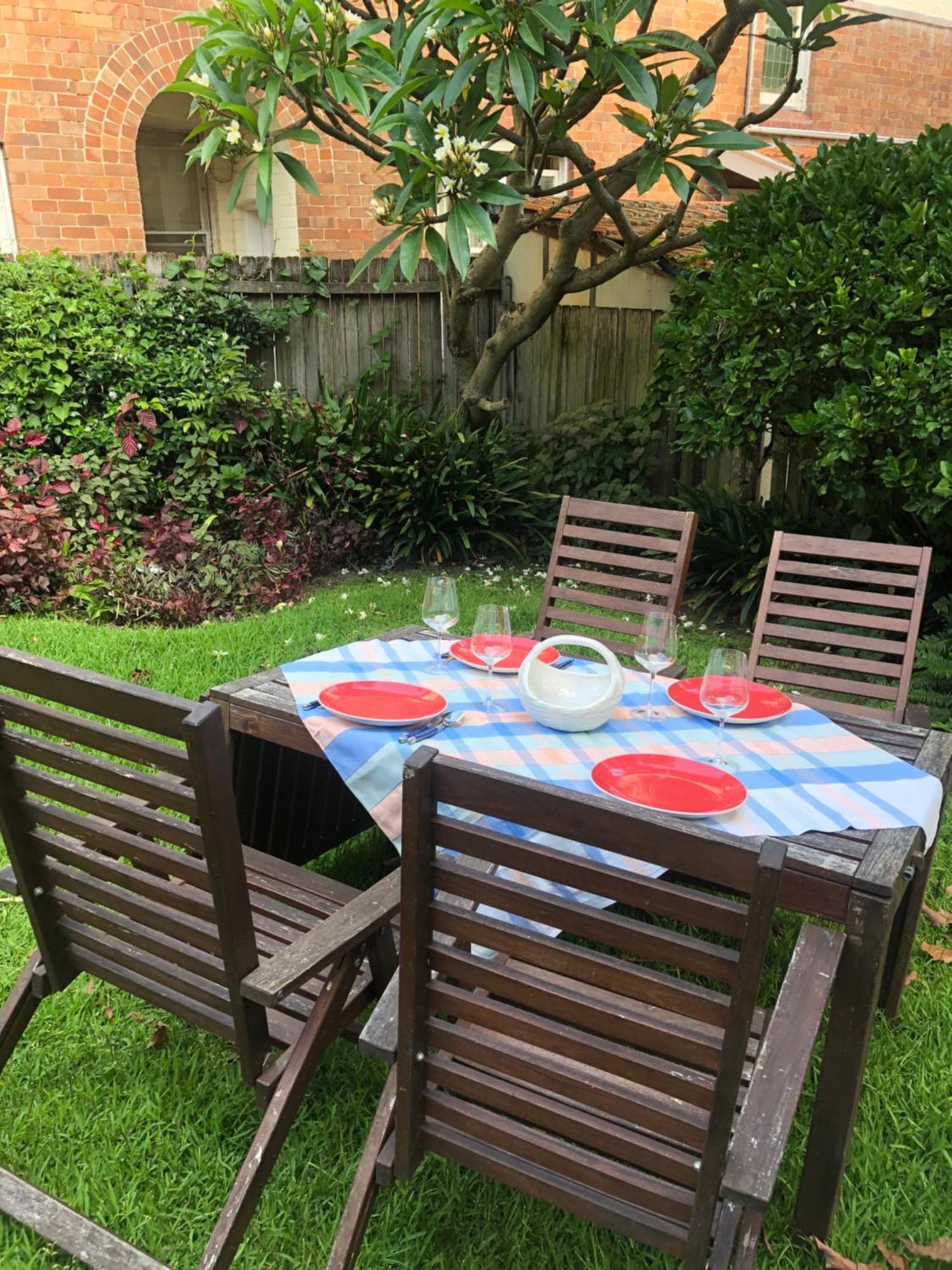 Stylish, Sunny & Spacious 2 Bedroom Apartment, Mosman Sydney Kültér fotó